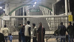 Passengers suffer after metro shutdown