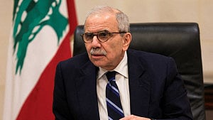Lebanon nears Hezbollah disarmament south of Litani: PM