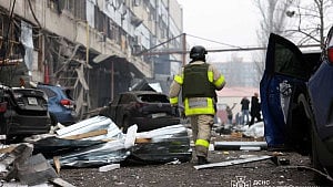 Russian strike kills 4, injures 40 in Dnipro