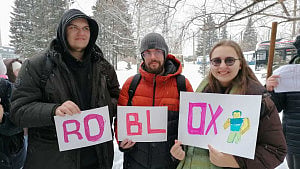 Russian ban on Roblox sparks protest