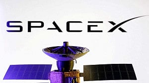 SpaceX to compete in Pentagon drone contest: Bloomberg