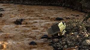 Sumatra flooding triggers memories of Indian Ocean tsunami