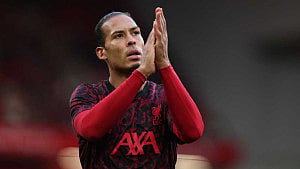 Van Dijk hopeful Salah will stay at Liverpool