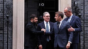 Zelensky, European leaders hold talks in London