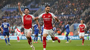 Arsenal training with different players up front: Arteta