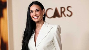 Demi Moore eyes Oscar with ‘The Substance’