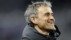 Enrique hails PSG mentality in humbling of Brest