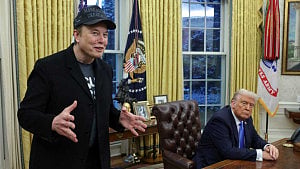 Tech experts Trump fired say consumers at risk