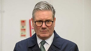 Starmer faces calls to resign