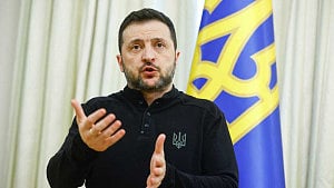 Ukraine set to sign minerals deal