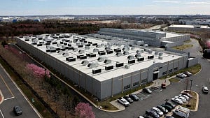 Trump joins tech, energy executives amid AI push