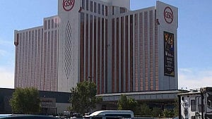 3 die in shooting outside Reno casino