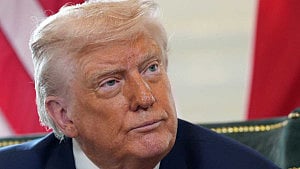 Trump warns US could bomb Iran nuclear sites again