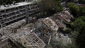 Israelis hope for potential economic 'peace dividend' after war