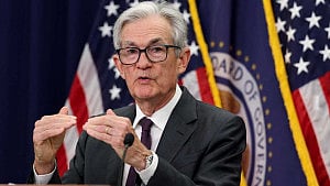 US Fed leaves rates steady despite Trump pressure