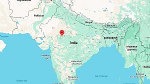 India wall collapse kills 7