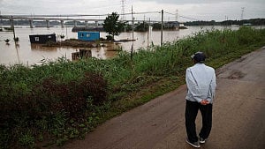 Damage mounts as torrential rains lash South Korea for 4th day