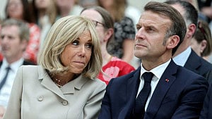 Macron sues influencer over  France's first lady gender rumour