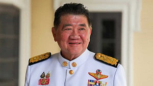 Phumtham takes reins as acting Thai PM