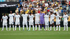 Tears, tributes as players honour Jota at CWC