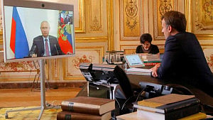 Putin, Macron discuss Iran, Ukraine