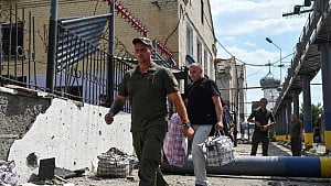 Russian strike on Ukraine training unit kills 3: military