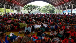 Thai-Cambodian fighting extends into third day