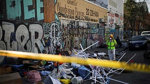 Trump orders crackdown on homeless encampments
