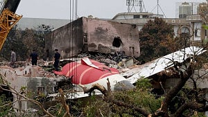 Air India faces UK lawsuit over 2025 plane crash