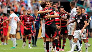 Kane bags double as Bayern tame Flamengo