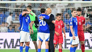 Italy give Spalletti winning send-off