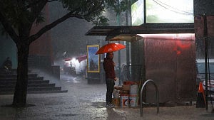 Mexico prepares as Tropical Storm Erick gains strength