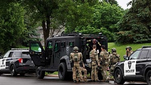 Minnesota manhunt underway for suspect in lawmakers’ shooting