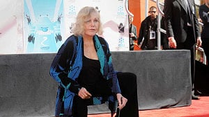 Kim Novak to receive Venice film festival career award