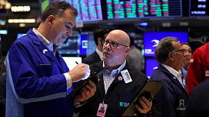 Wall Street ends higher