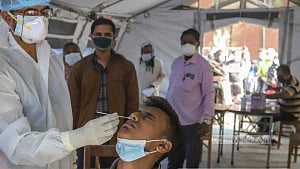 Wear mask in public: Govt