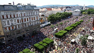 Banned Pride draws huge crowds in Budapest