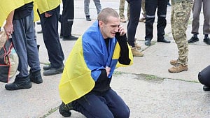 Ukraine, Russia exchange wounded, ill prisoners of war