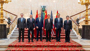 US-China trade talks set to extend to second day
