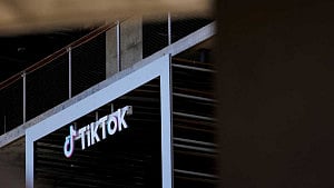 Trump says he has group of wealthy people to buy TikTok