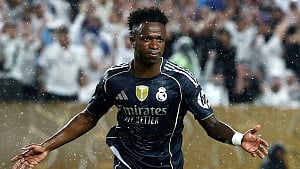 Vinicius dazzles as Real Madrid ease into round of 16