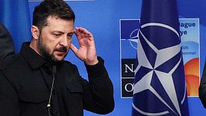 Zelensky urges NATO to support Ukraine defence industry
