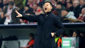 Leverkusen ready to pile pressure on Bayern: Alonso