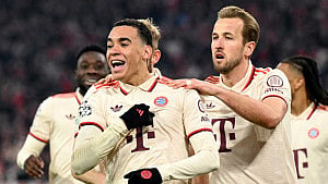 Bayern outclass error-prone Leverkusen