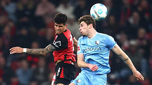 Leverkusen win 3-1 over Bochum