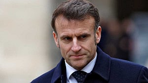 Not for Russia to decide on Ukraine peacekeepers: Macron