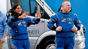 SpaceX launches mission to bring back stranded astronauts