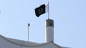 Pakistan nearing $4.4bn loan to ease debt