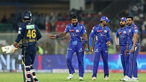 Pandya wants batters to step up for Mumbai