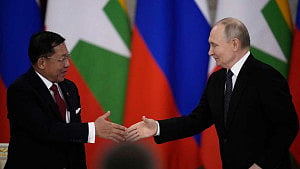 Putin extols 'elephant diplomacy' with Myanmar